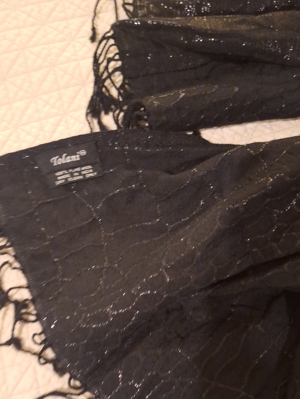 Tolani black 100 % wool ladies wrap/ scarg. metallic threads.no snags. beautiful